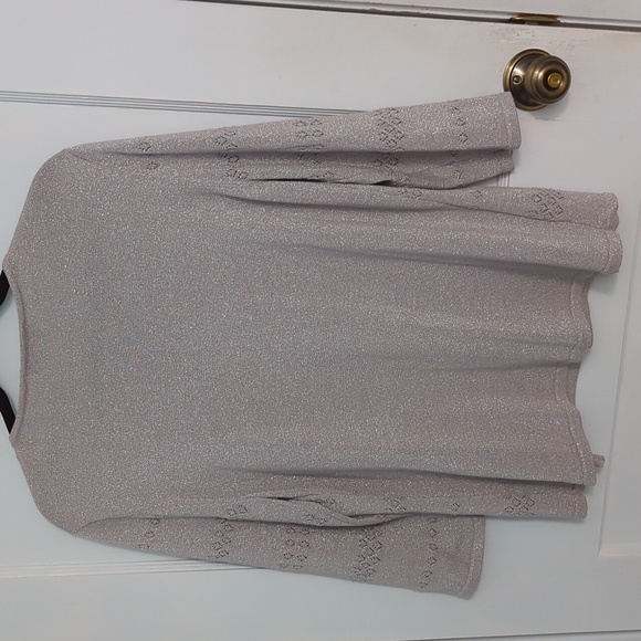 Alfred Dunner Sz M Silver Sparkly One Piece Top - Picture 5 of 5